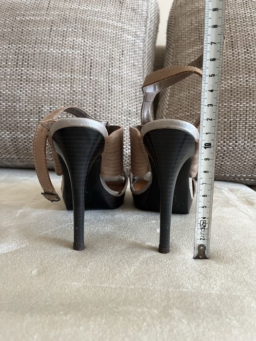 Красиви сандали 36 номер от естествена кожа