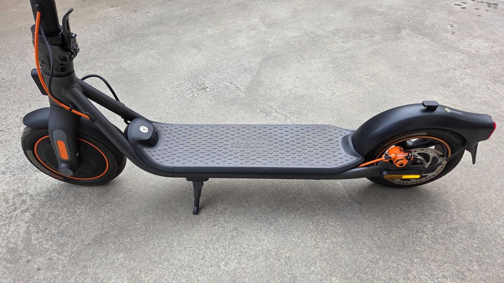 Segway Ninebot Kickscooter F2