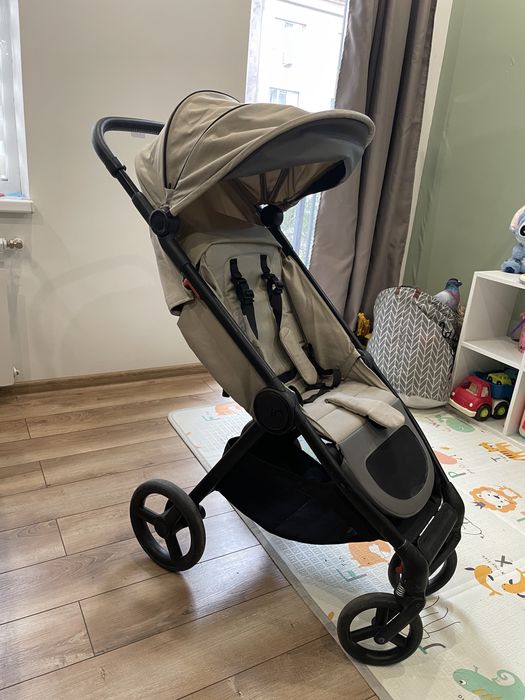 Продам коляску Anex IQ 3 в 1