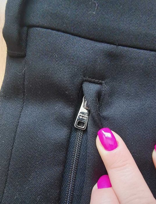 Pantaloni bărbați Prada din lana,nou ,fara eticheta