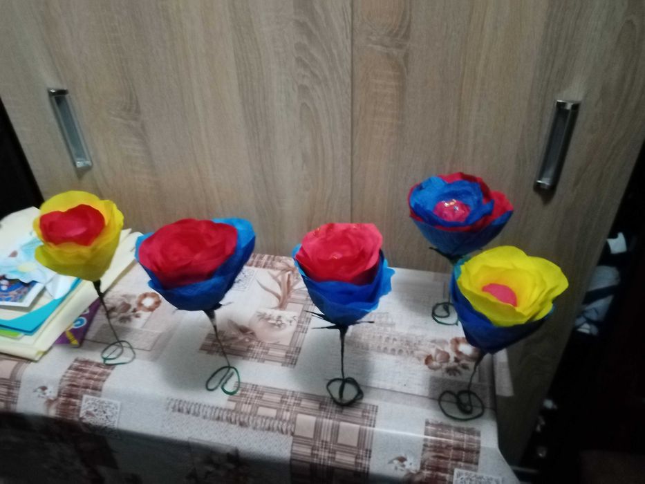 Ръчно изработени цветя по поръчка