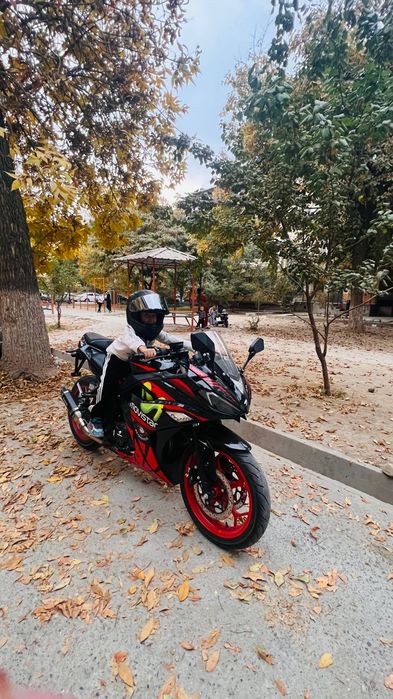 Sport bike sotiladi srochni