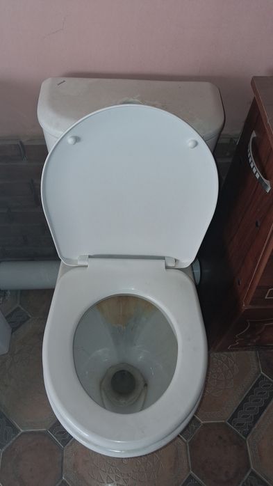 Продаётся Унитаз