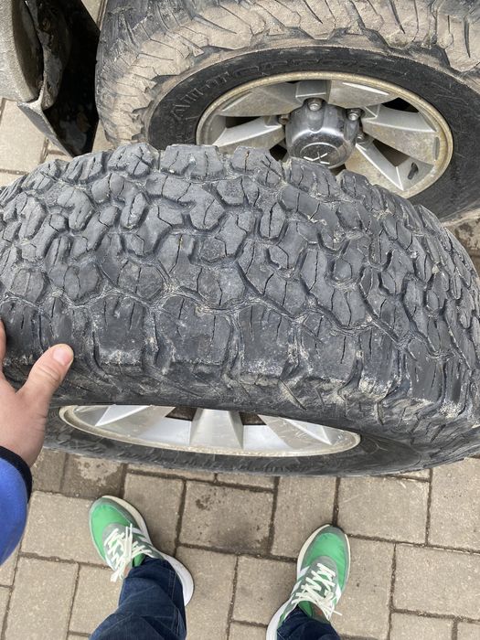 Vând Cauciucuri BFGoodrich LT265/75R16  All Terrain