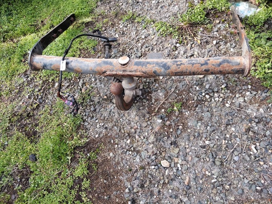 Теглич за Фолксваген Шаран 2006 год