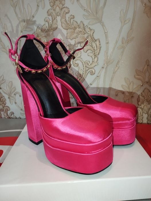 Лабутены 37 размер