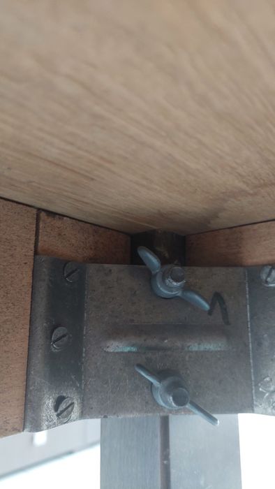 Трапезна маса с 4 стола