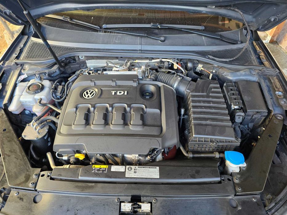 Passat Alltrack BiTDI 2019 - 240 CP - 136.000 km - TVA deductibil.