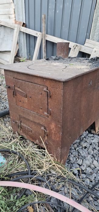 Продам печку буржуйка с дымоходом в городе Караганда