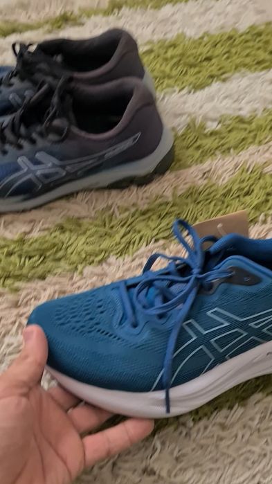 Продам Кроссовки