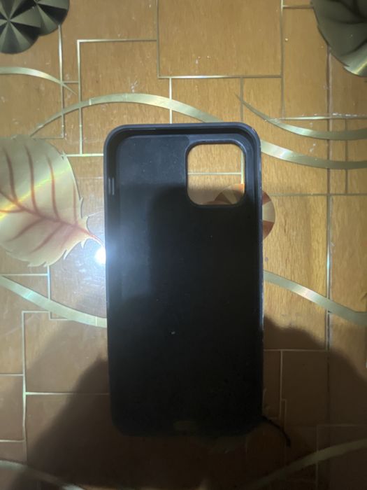 два калъфа за Айфон