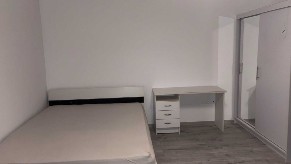 Proprietar Închiriez Garsonieră Zona Decebal