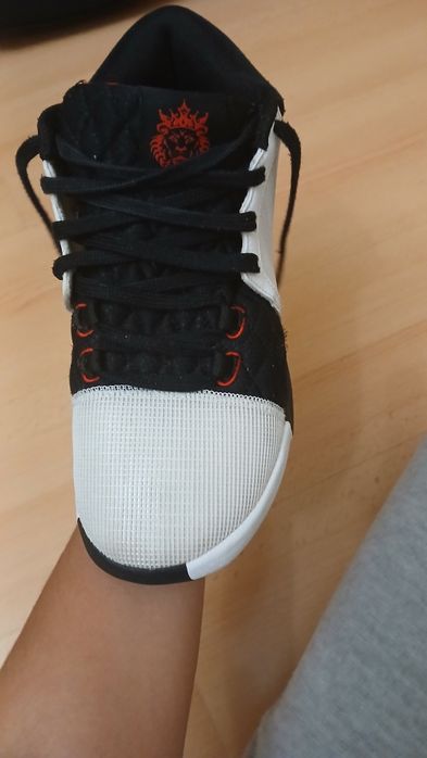 Баскетболни обувки Lebron witness 8