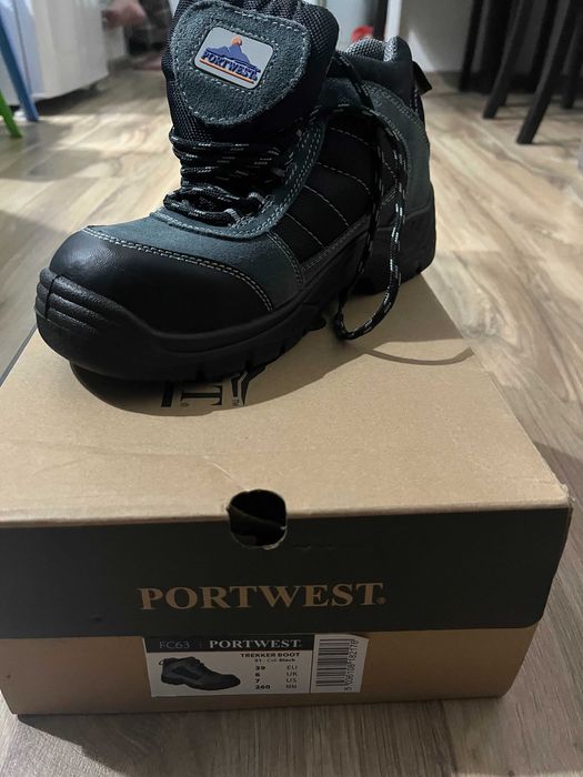 Bocanci/Sandale protectie noi