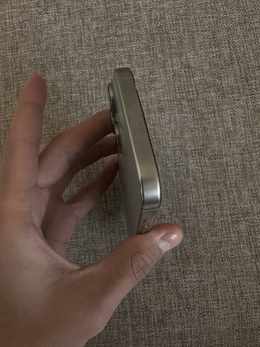 Смартфон. Iphone 16 pro max  Срочно!