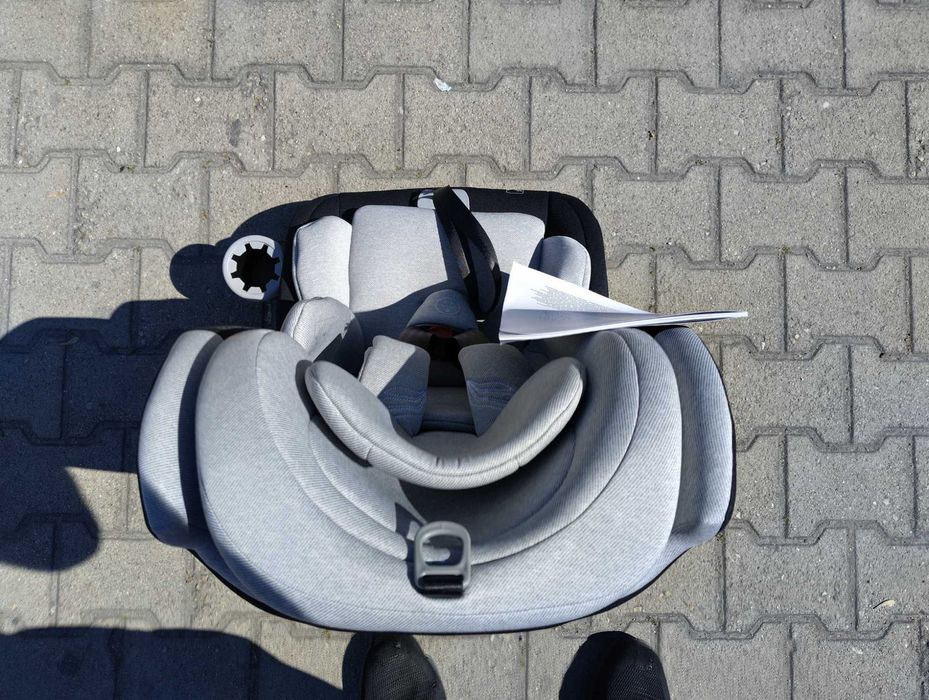 MONI Стол за кола с поставка FALCON 76-150см сив