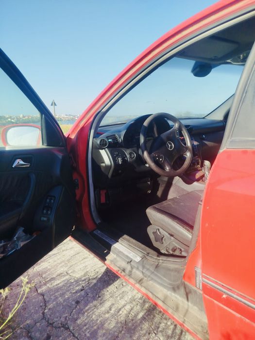 Piese Auto Mercedes C Class C180  W203 2.0 benzina din 2003