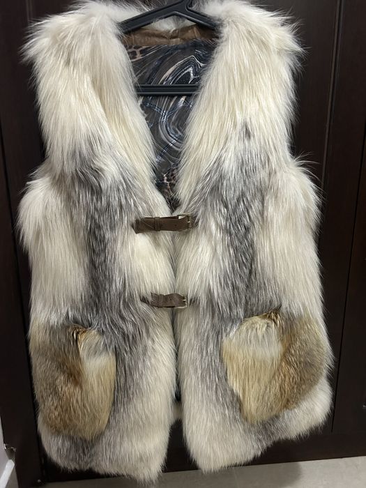 Елек, естествен косъм и кожа