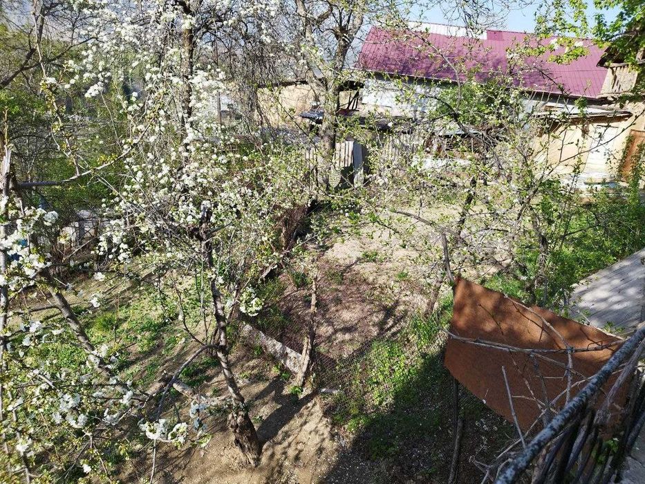 Продается дача 4 сот в горах Чинор