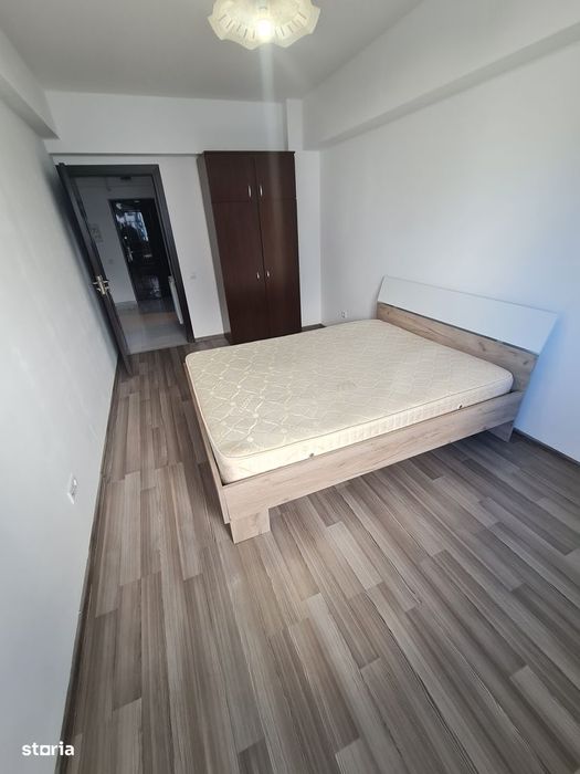 Zamca-bloc nou- 2 camere decomanate+loc parcare prorietate