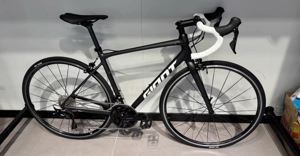 Велосипед GAINT Contend 0