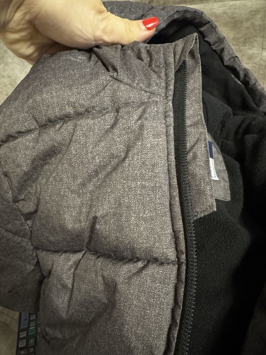 Продам куртку на мальчика