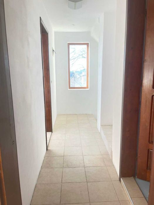 Дава се под наем Къща в Бургас, Център - 220 кв.м за 1300 € - Снимка #9