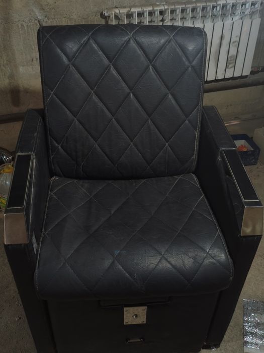 Продается педикюрное кресло