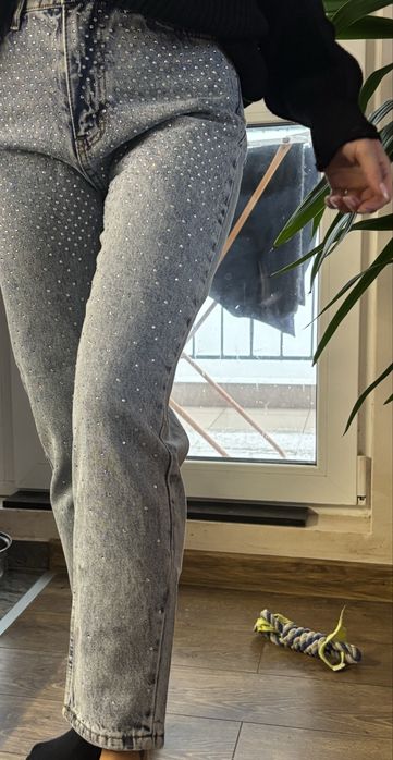 Нови дънки с висока талия