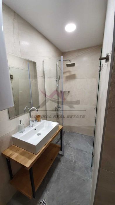 Дава се под наем Тристаен апартамент в Варна, Център - 92 кв.м за 850 € - Снимка #6