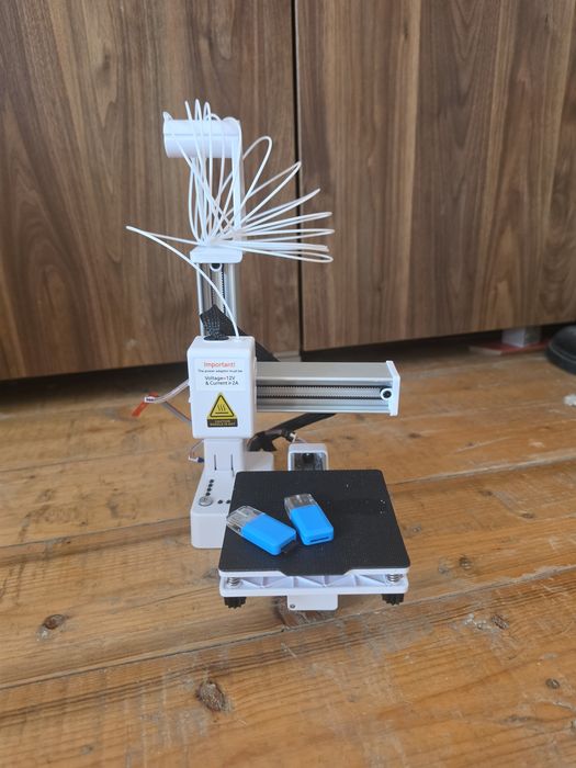 Imprimantă 3D EasyThreed K10 Mini – stare foarte bună **CITITI DESCRIEREA PT DETALII**
