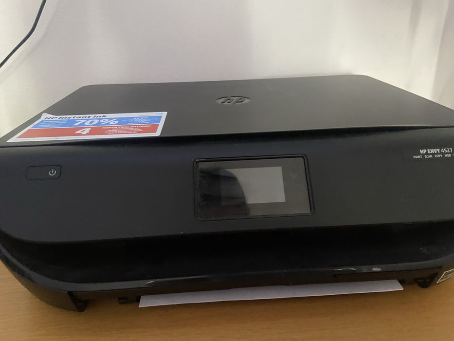 Imprimanta cu cartus nou