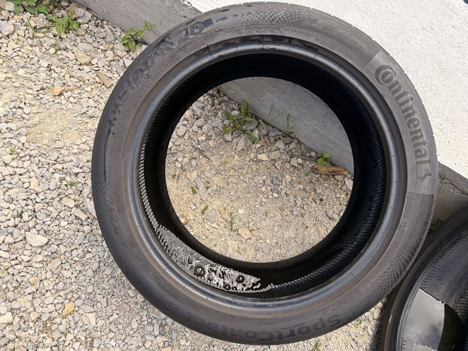 Летни гуми 285/40/20 ДОТ:22 CONTINENTAL