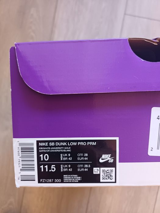 NIKE SB DUNK LOW PRO PRM -оригинални мъжки маратонки
Нови,с кутията +