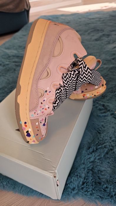 Vand lanvin alb 38 roz graffiti