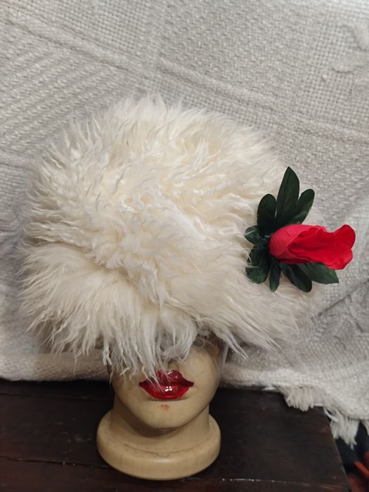 Калпаци навуща и пояси по 9евро