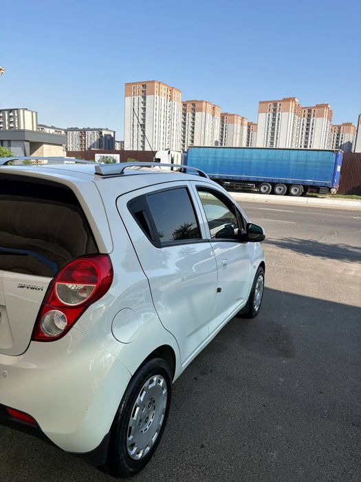 Срочна прадайотся Спарк афтамат2023