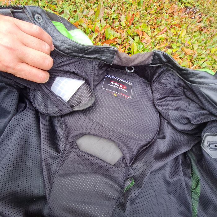 Мото яке и панталон екип естествена кожа