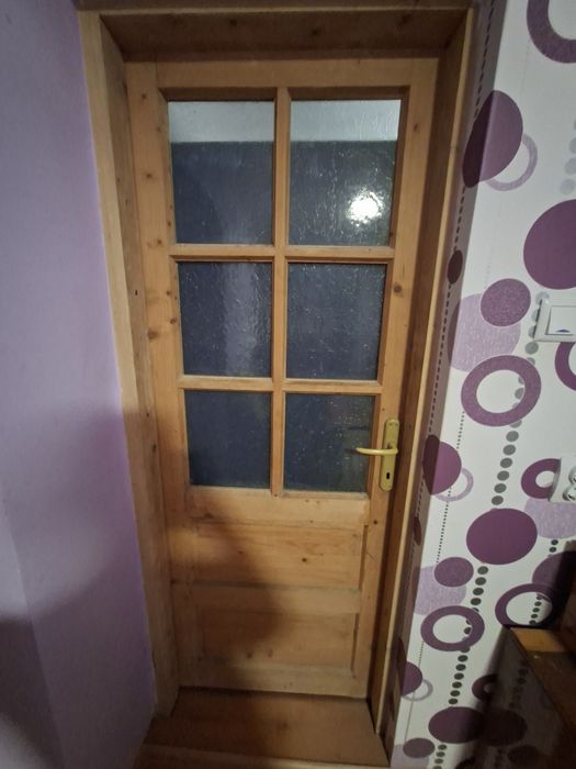 Usi de interior.