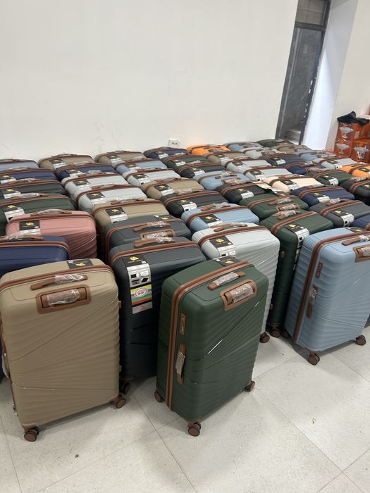 Чемодан оптом и врозницу от 2500