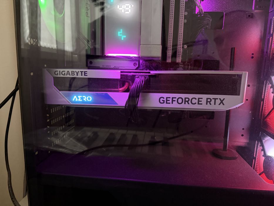 Rtx 4070 super AERO 12Gb