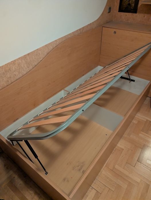 Легло с ракла и подматрачна рамка - спешно