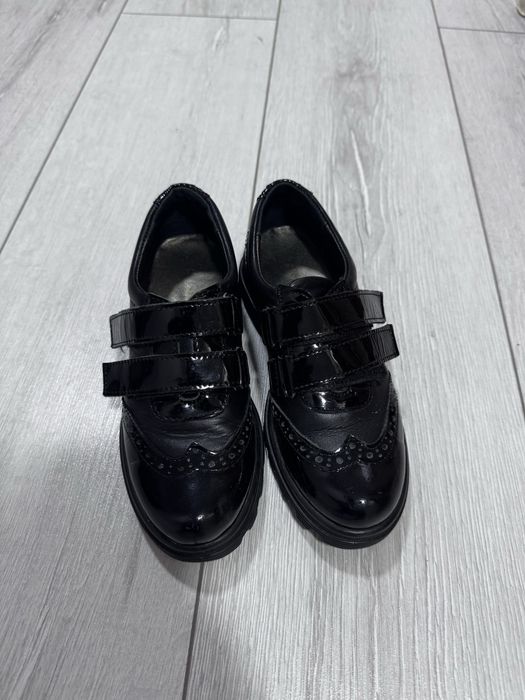 Продам ботинки кожаные