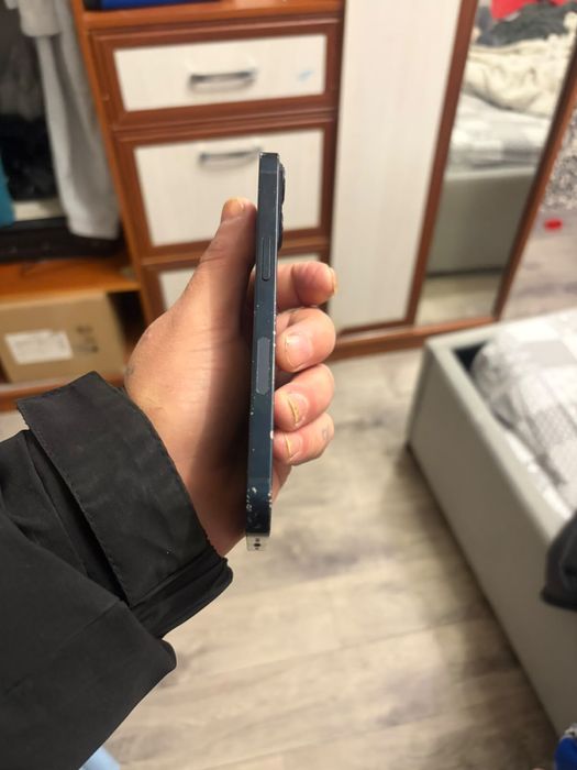 Продам или обмен Айфон 13