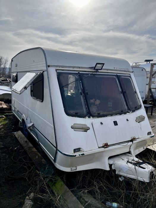 Продавам каравана