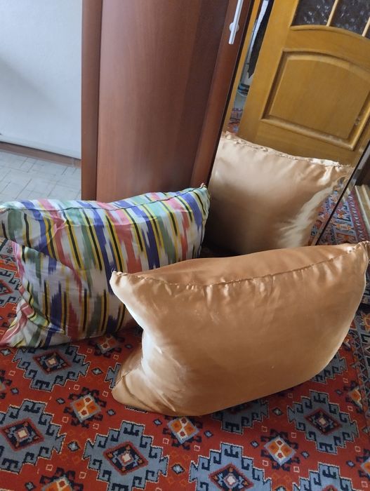 Продам пуховые подушки