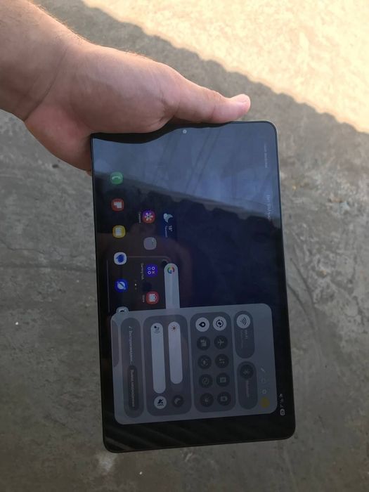 Samsung Tab A9.    128 ga 8 talik yili 2025