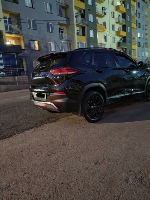 Продам свой  Chevrolet Tracker Redline 2021