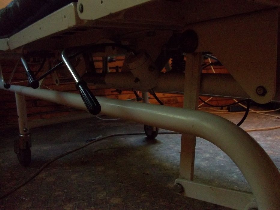 Професионално медицинско анатомично ортопедично болнично легло кушетк