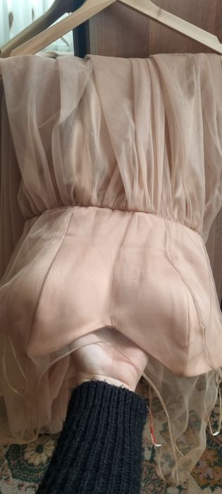 Rochie elegantă Mihaela Mitran S/36 bej, corset + tulle,ocazie/nuntă, stare impecabila